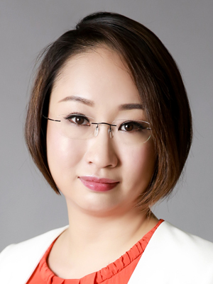 Ms Karen Leung